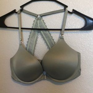 Victoria’s Secret Bombshell Bra 32D